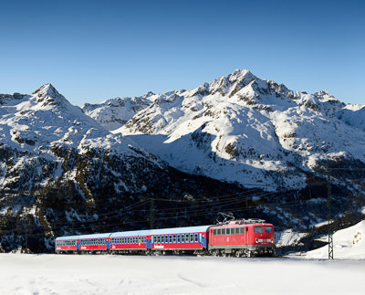 ski travel by train to Alps