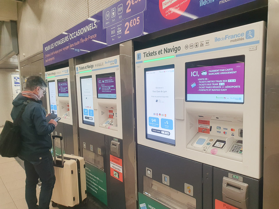 RER ticket machines