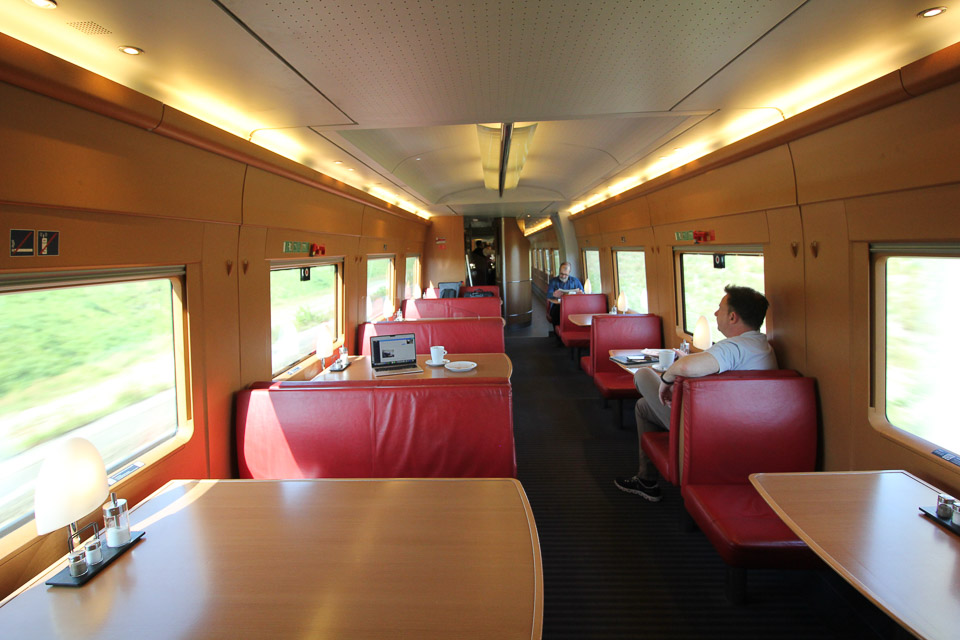 ICE restaurant carriage