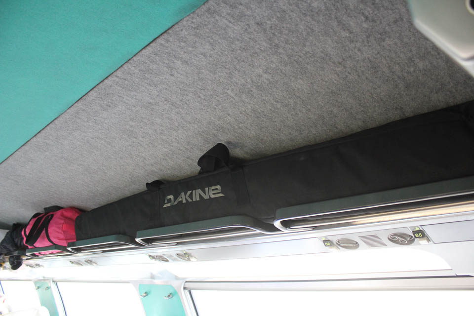 Snowboard on TGV