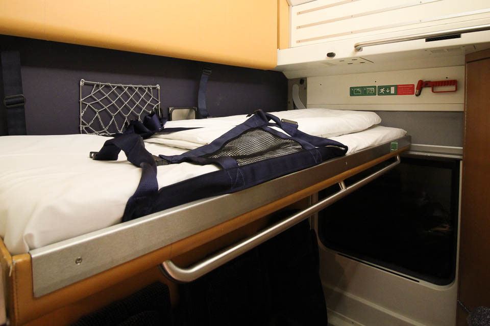 Nightjet sleeper cabin